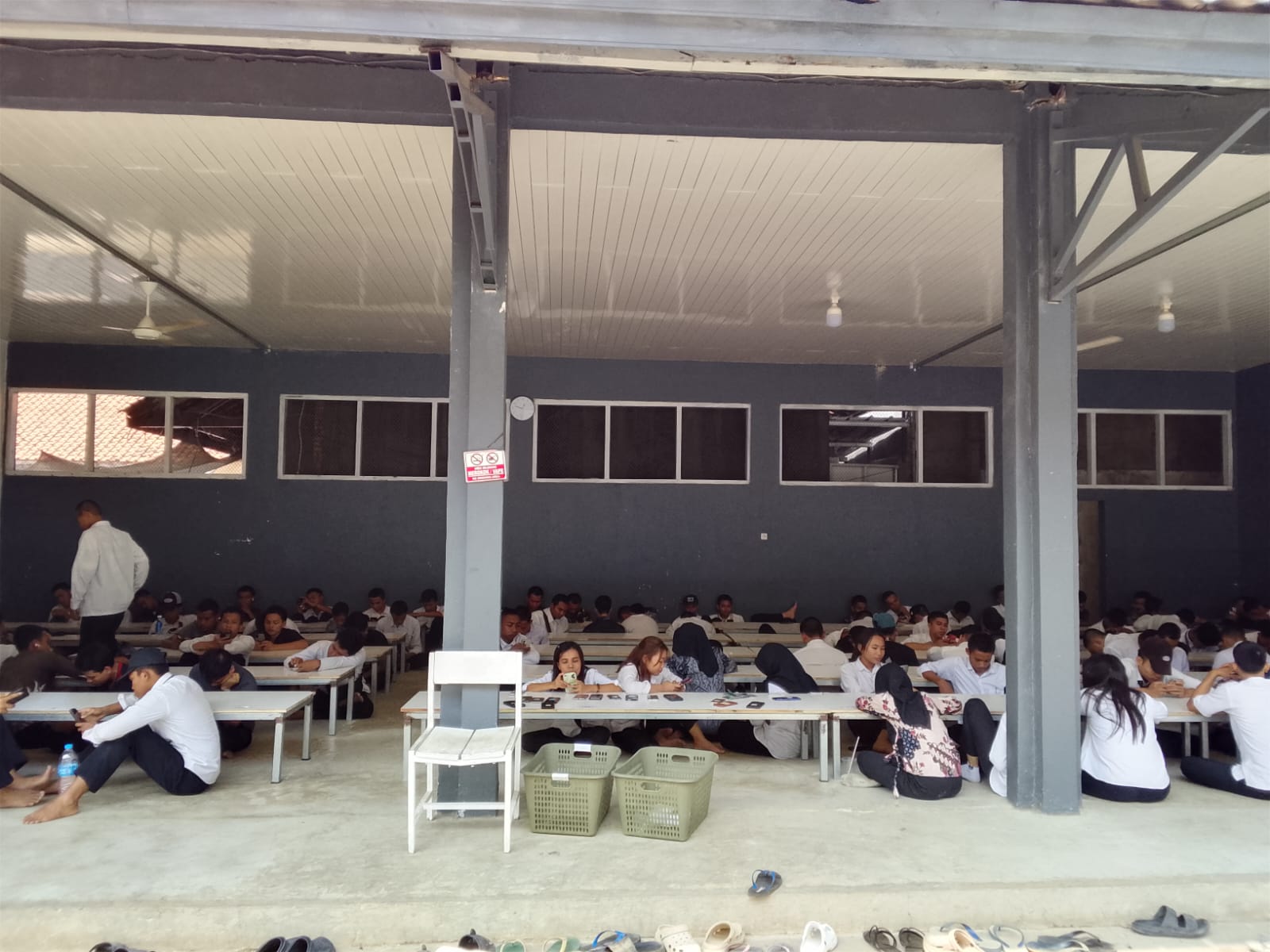 Suasana Kelas Interaktif & Fokus Belajar